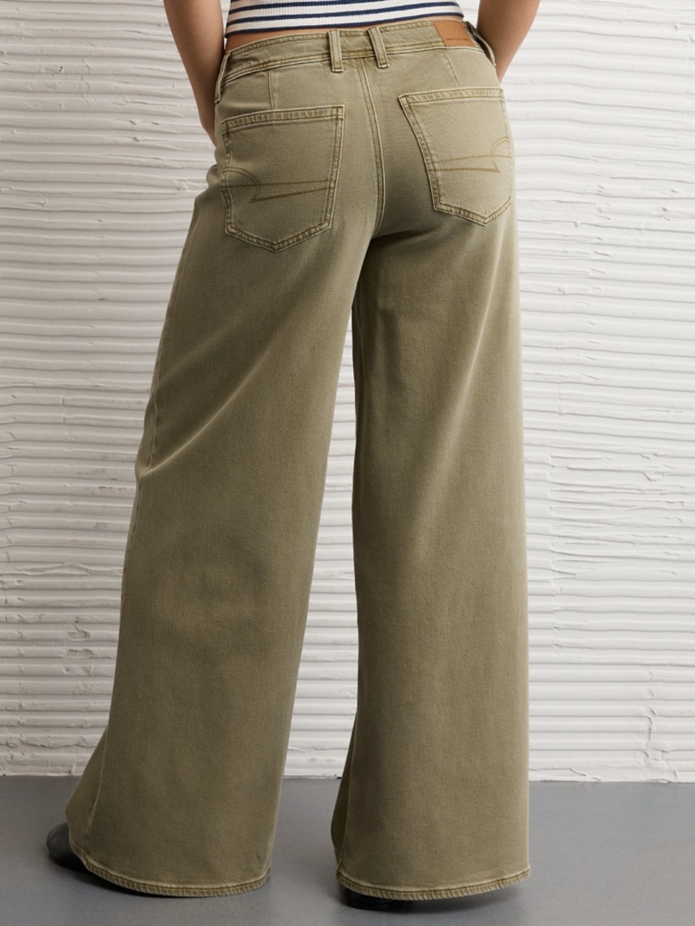 American Eagle Wide Leg Stretch Mariner Jeans in Normal Olive High Waist Sz 4 - Picture 3 of 7